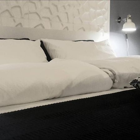 Joivy Heart Of The City 1 Bed Apt Near Castle Belvedere 热那亚 外观 照片