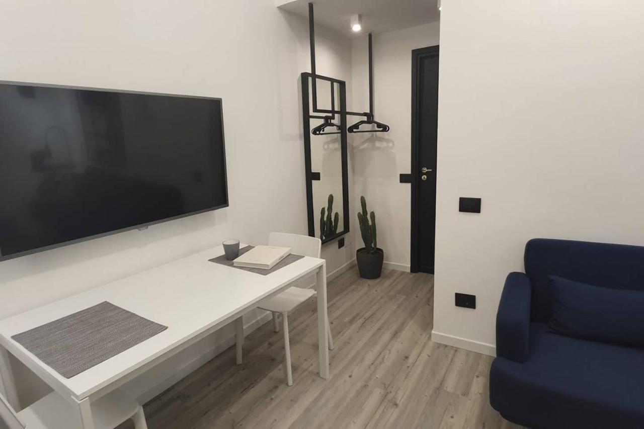 Joivy Heart Of The City 1 Bed Apt Near Castle Belvedere 热那亚 外观 照片