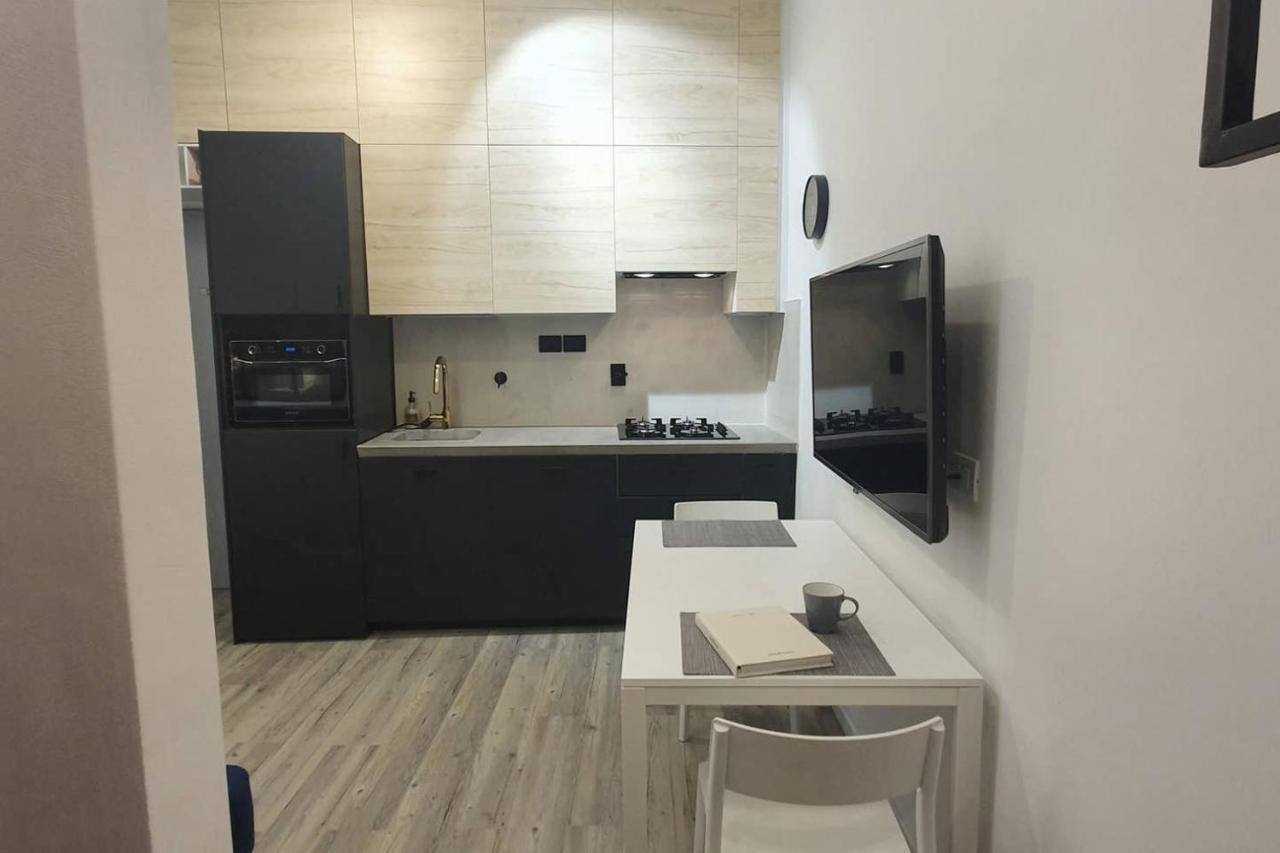 Joivy Heart Of The City 1 Bed Apt Near Castle Belvedere 热那亚 外观 照片